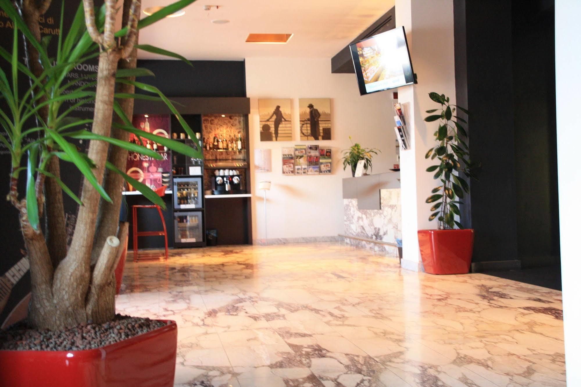 Hotel Continental Cremona Exterior foto